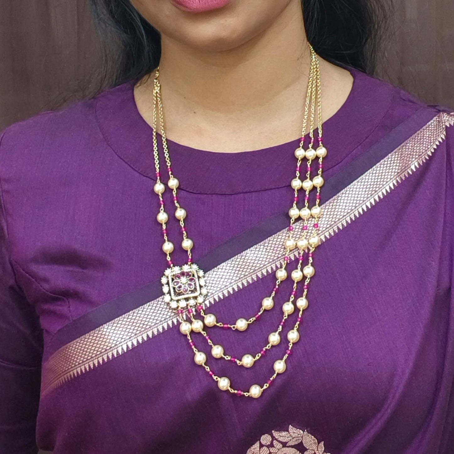3 layers pearls chain