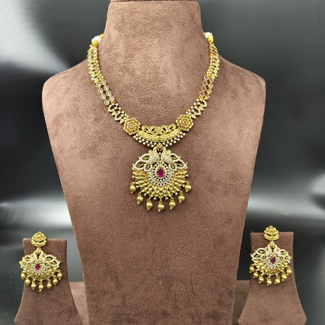 Nakshi finishing Neckset