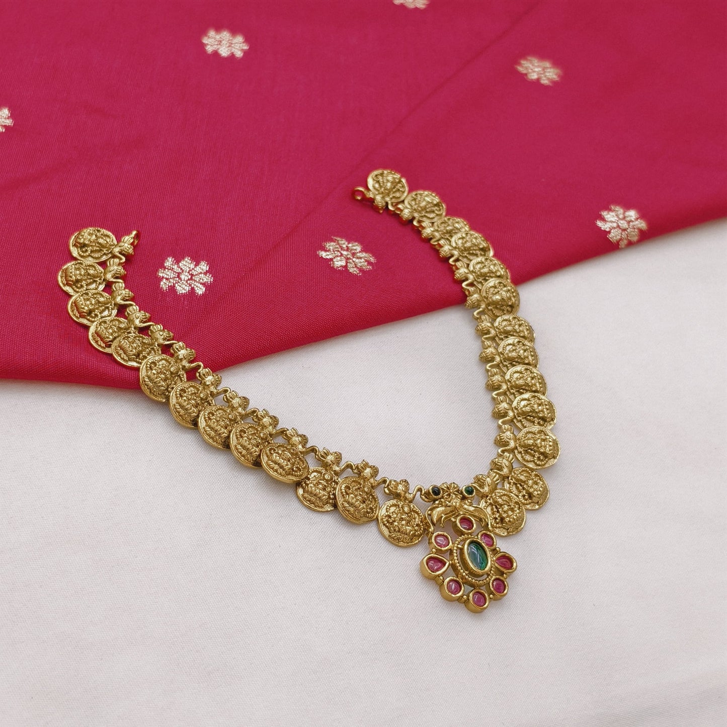Short neck set