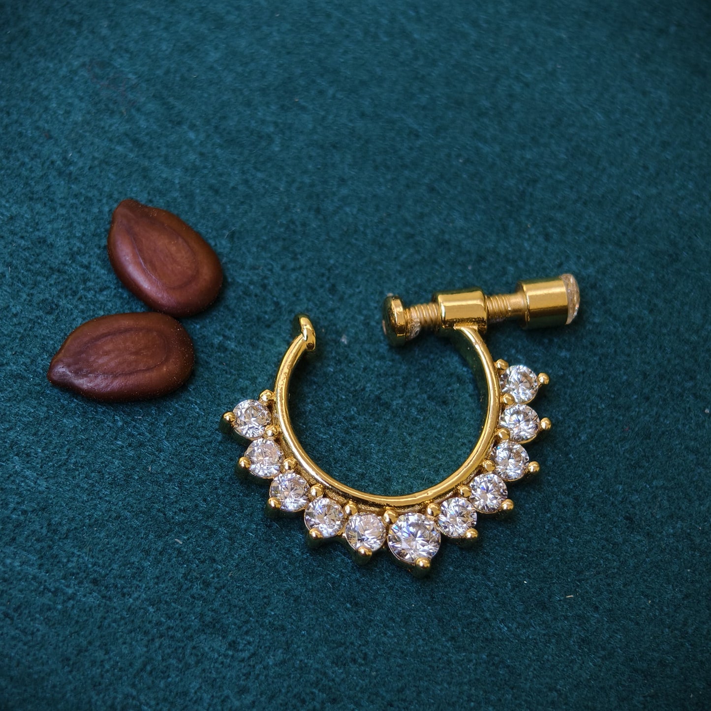 Nose pin