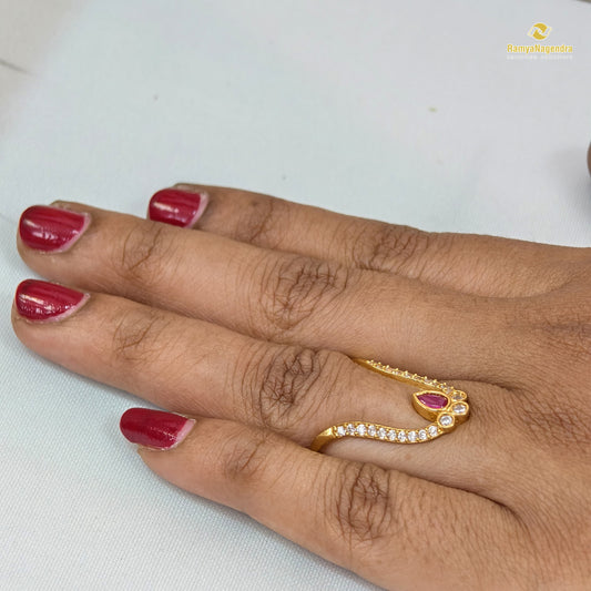 Pink vanki ring