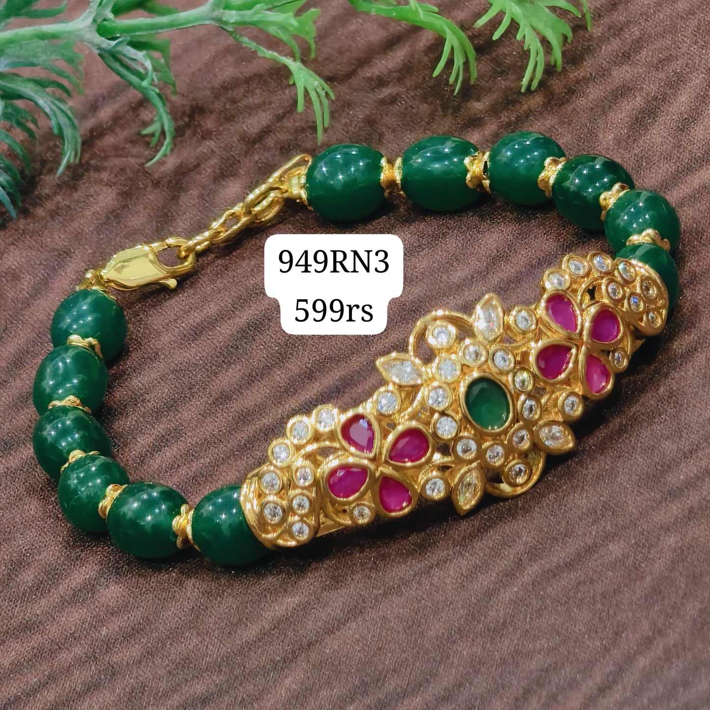 Bangle(green beads)