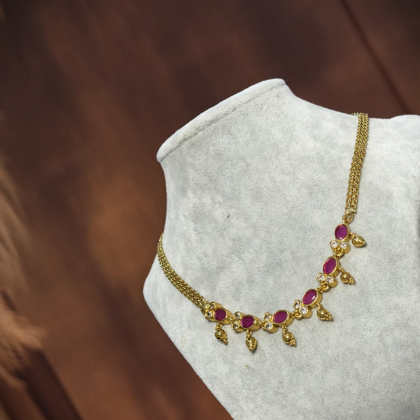 Ruby chocker