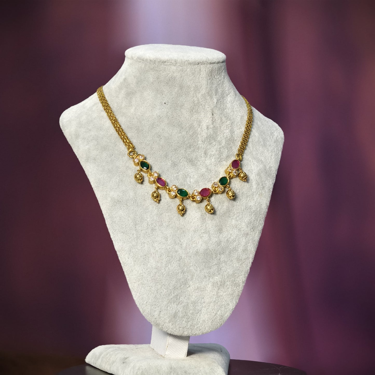 Green &pink chocker