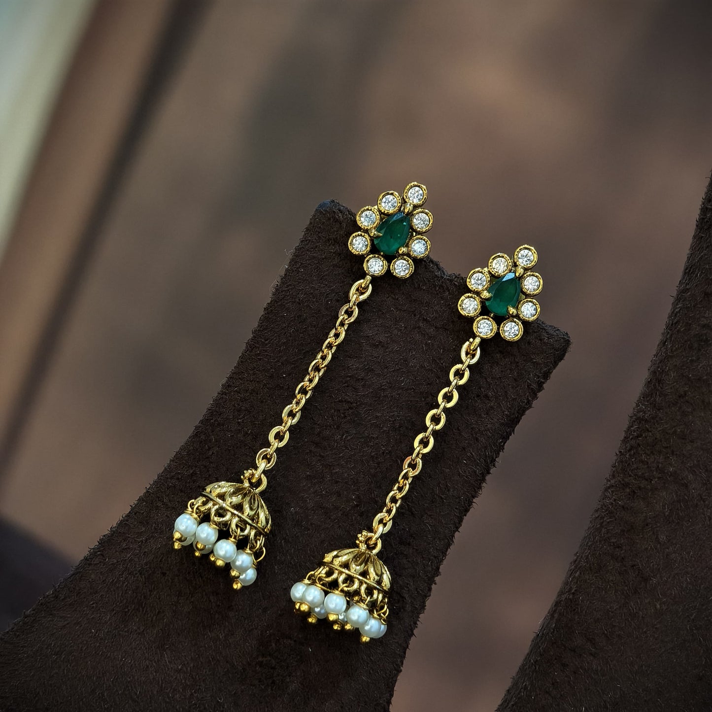 Green butta string earrings