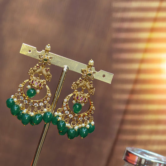 Earrings(green beads)