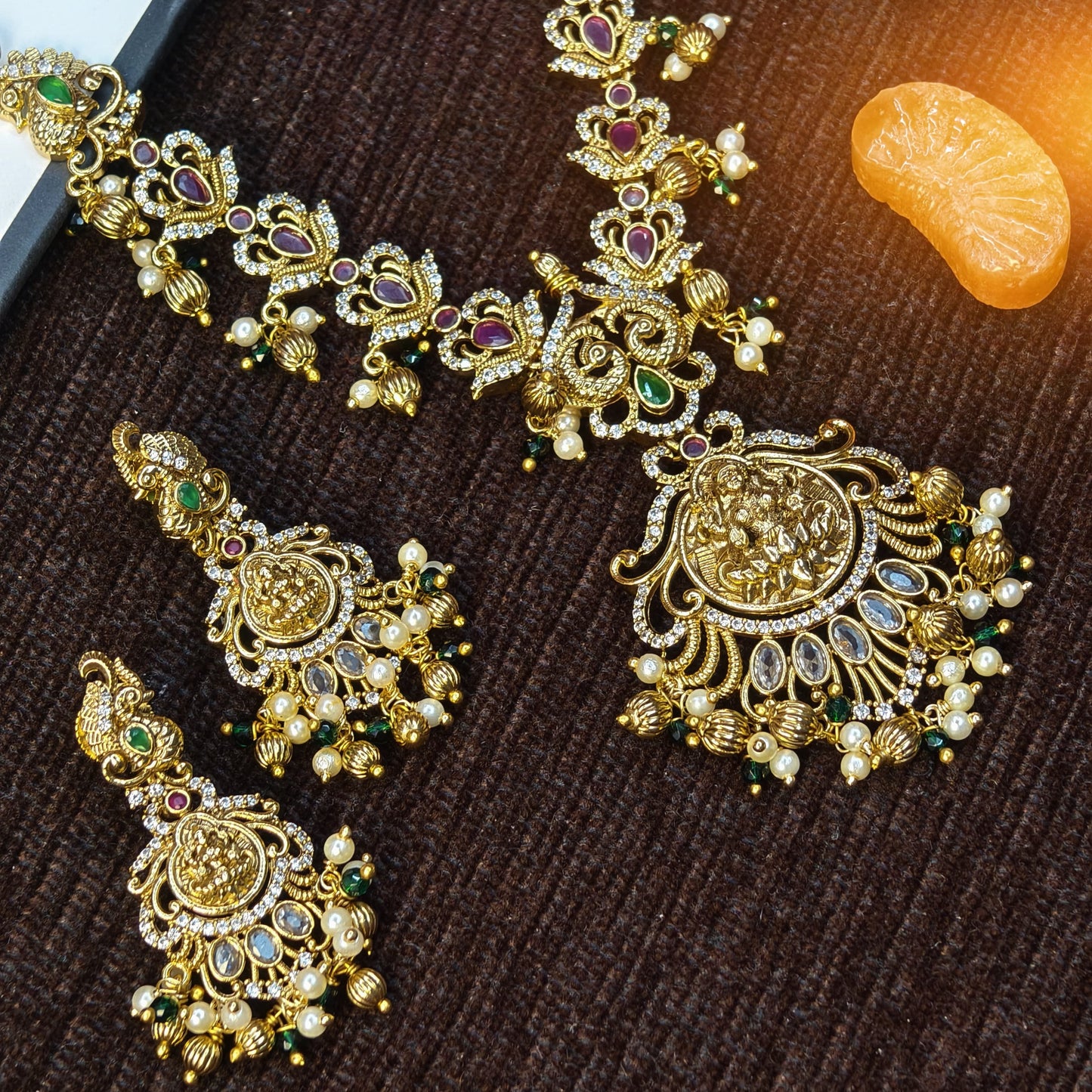 Short neck set