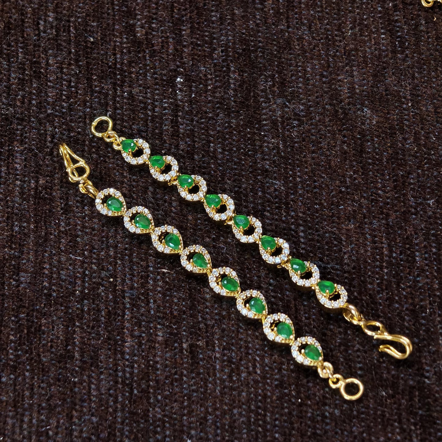 Green stone matilu