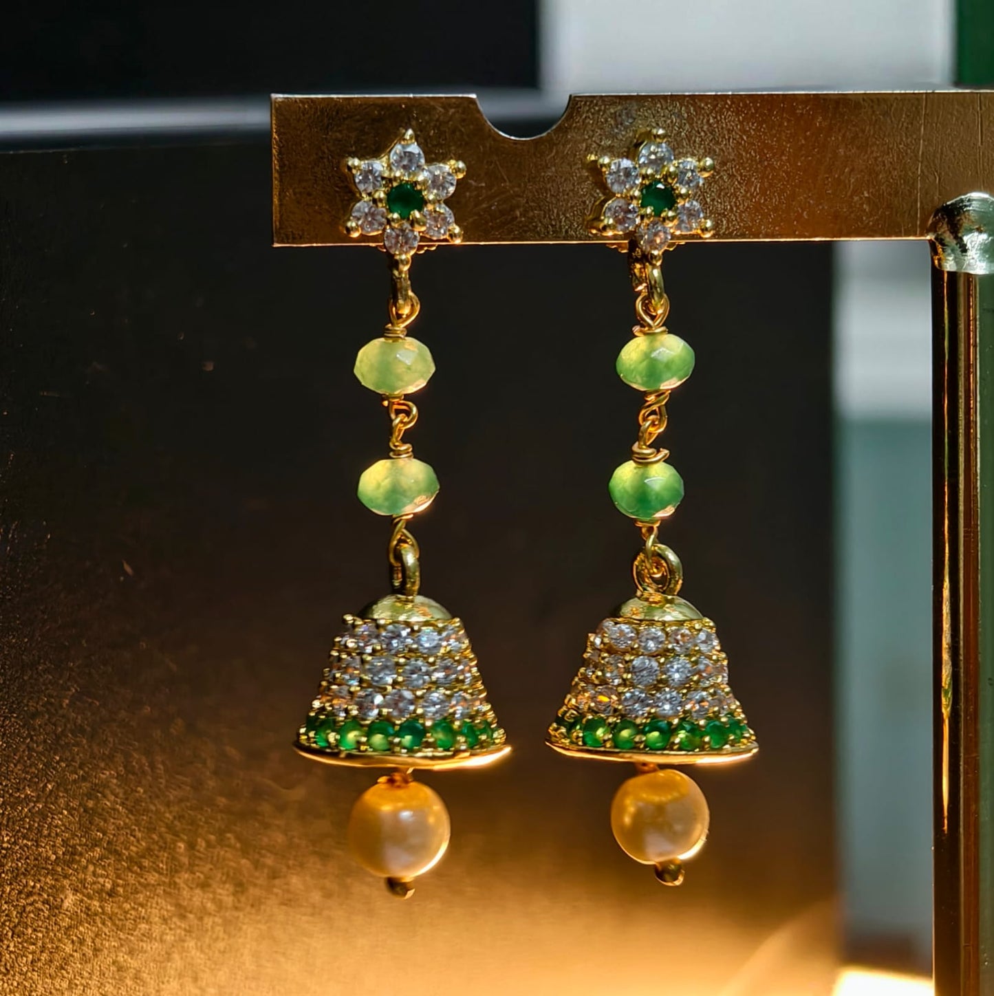 Flower string earrings.