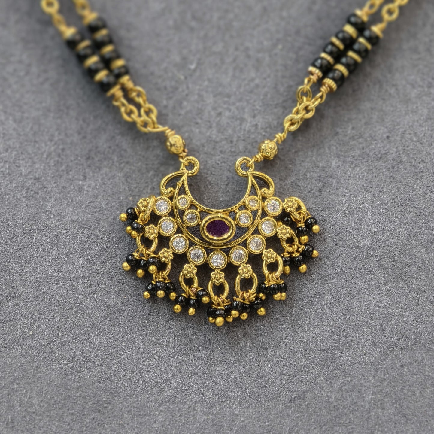 Pink 2lines short Black beads