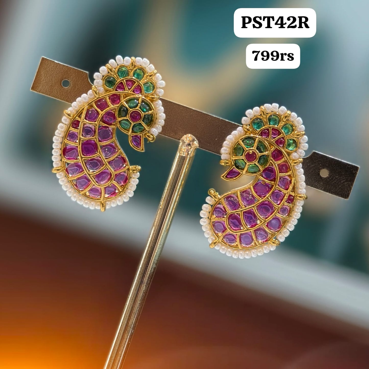 Peacock Kempu stone stud