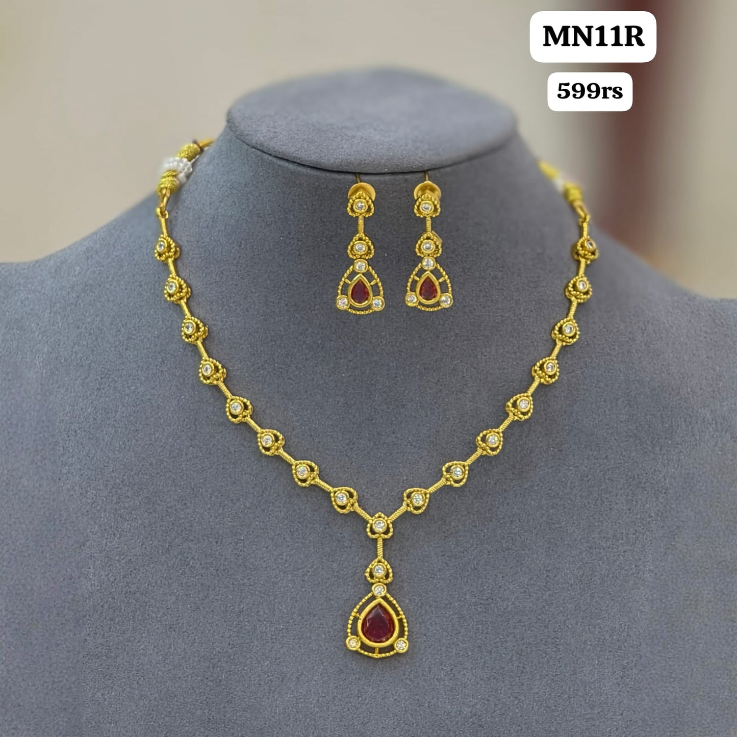Short Necklace