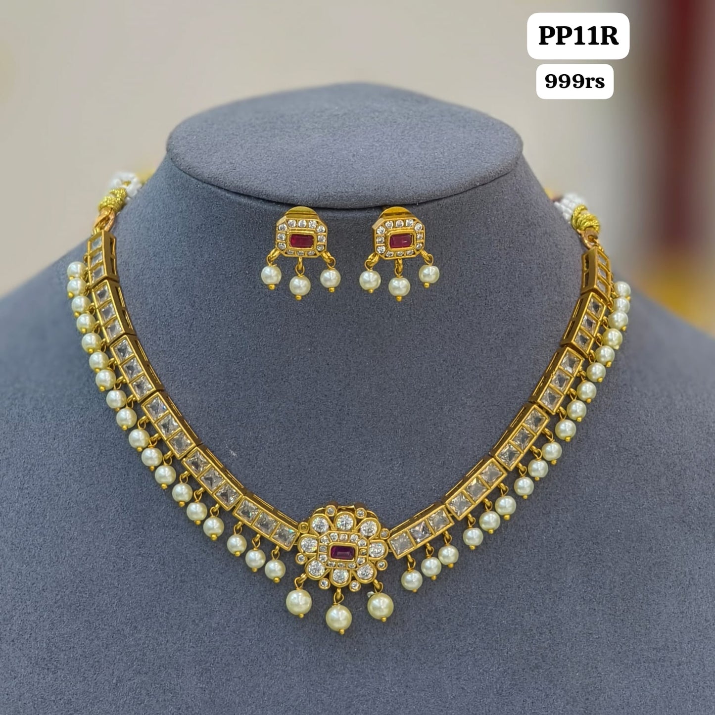 Uncut stone Short Neckset