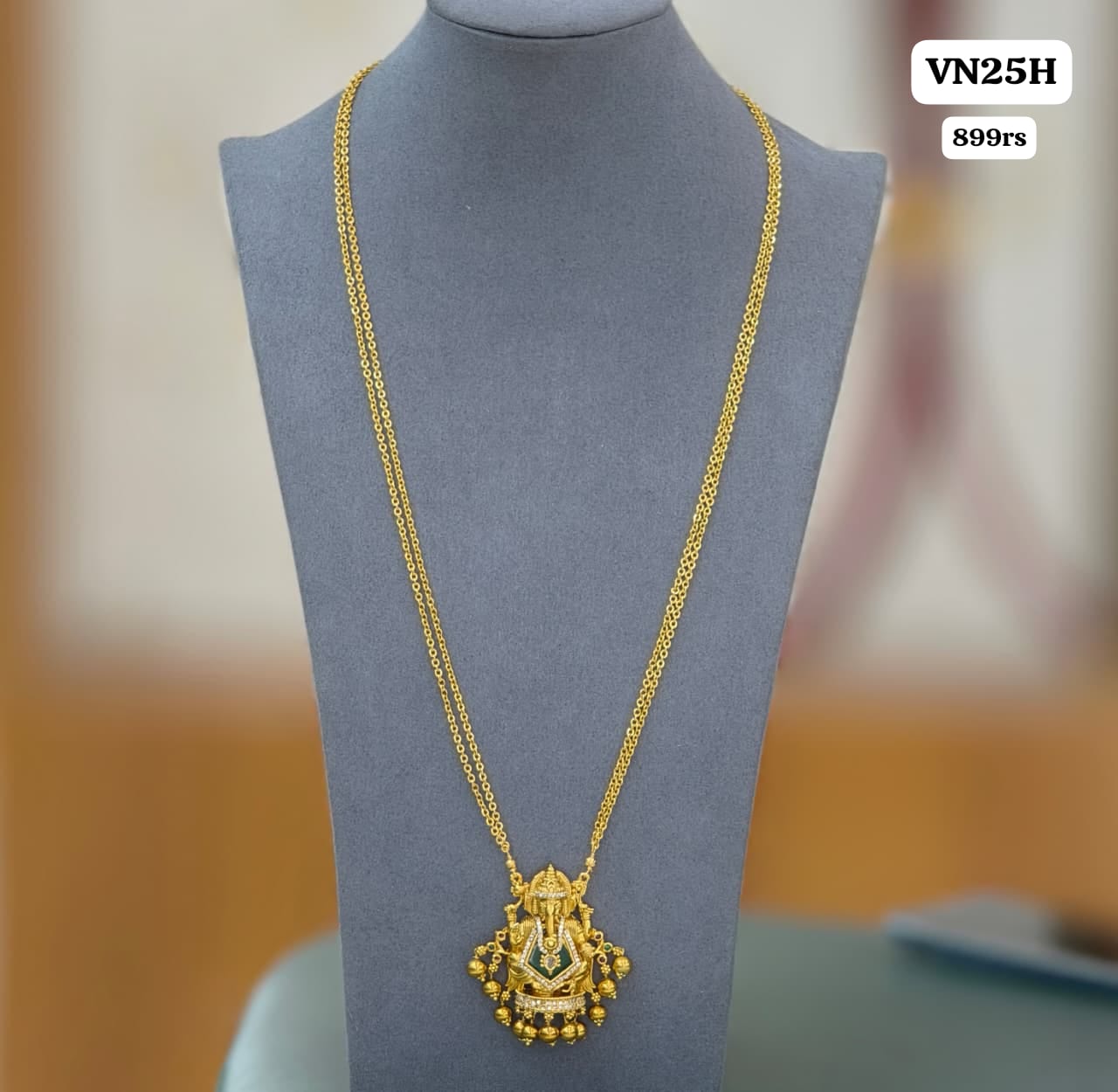 Ganesh pendant with Chandraharam