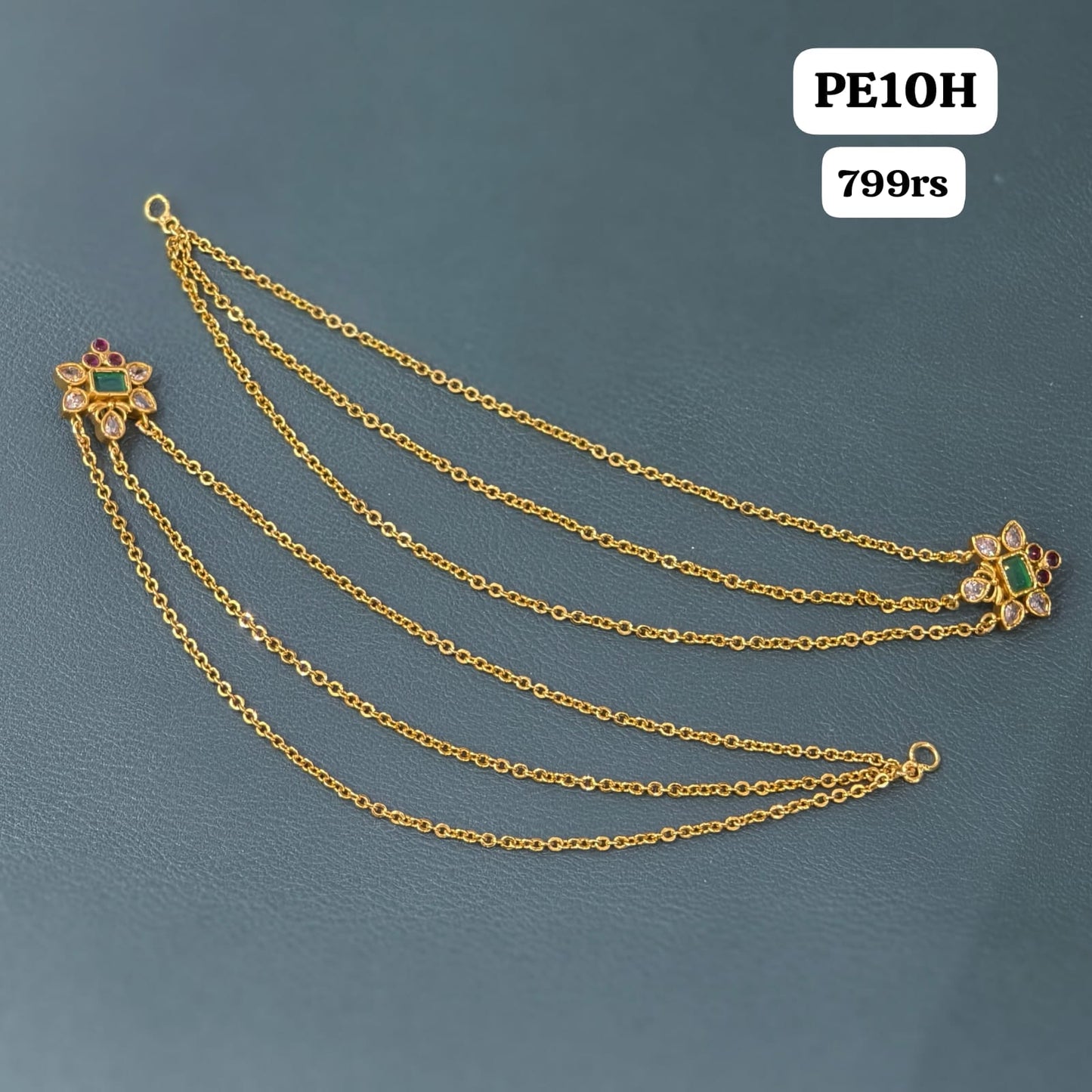 Cute pendant with 3 lines Earchains