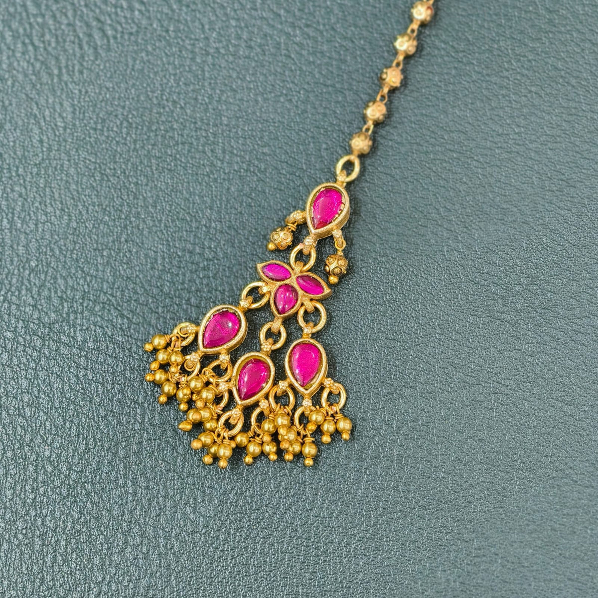 Kundan tikka
