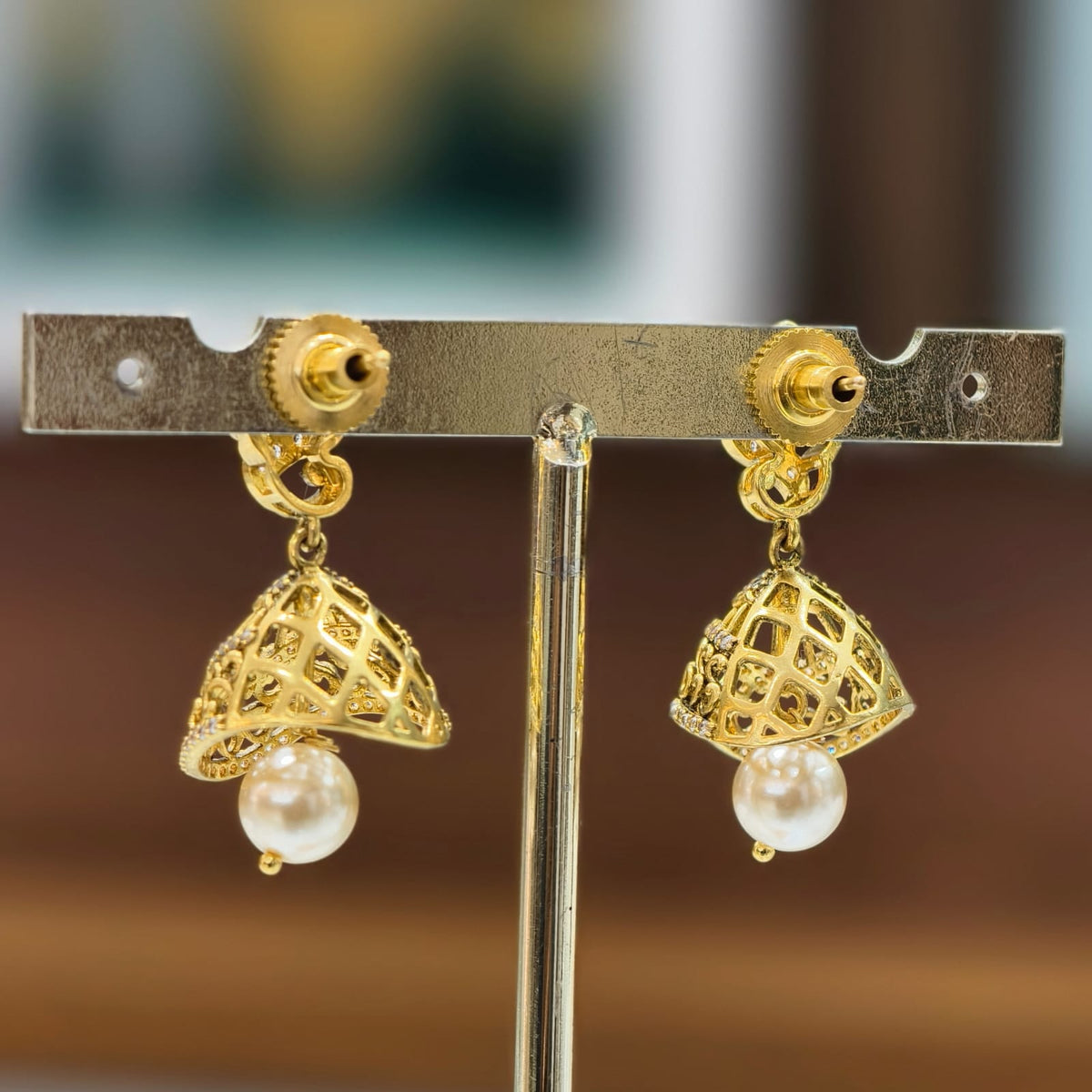 Butta Earrings (ruby)