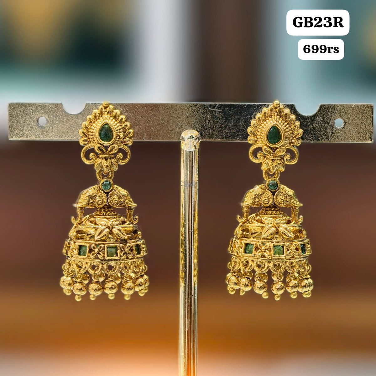 Green butta Earrings -H