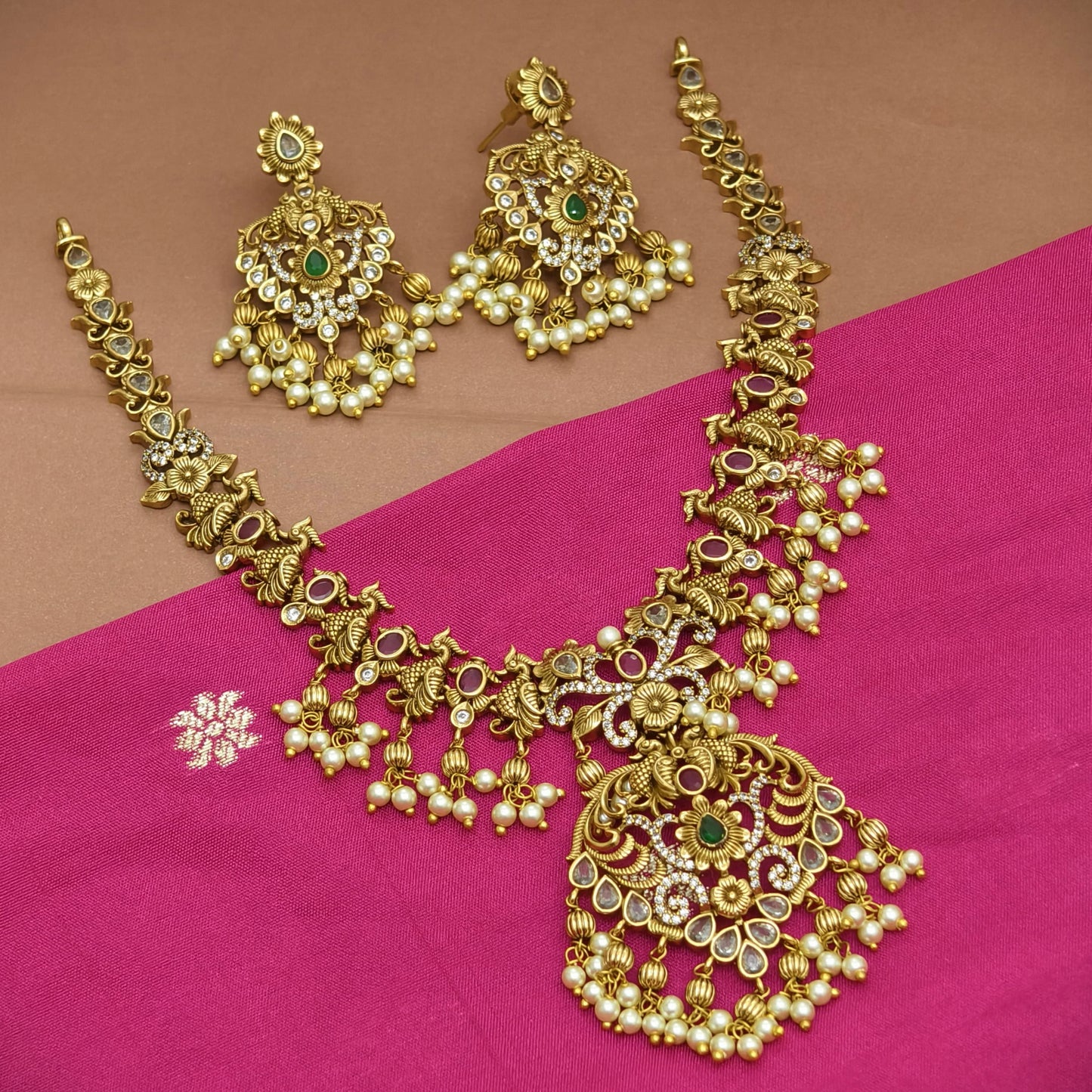 Short neck set