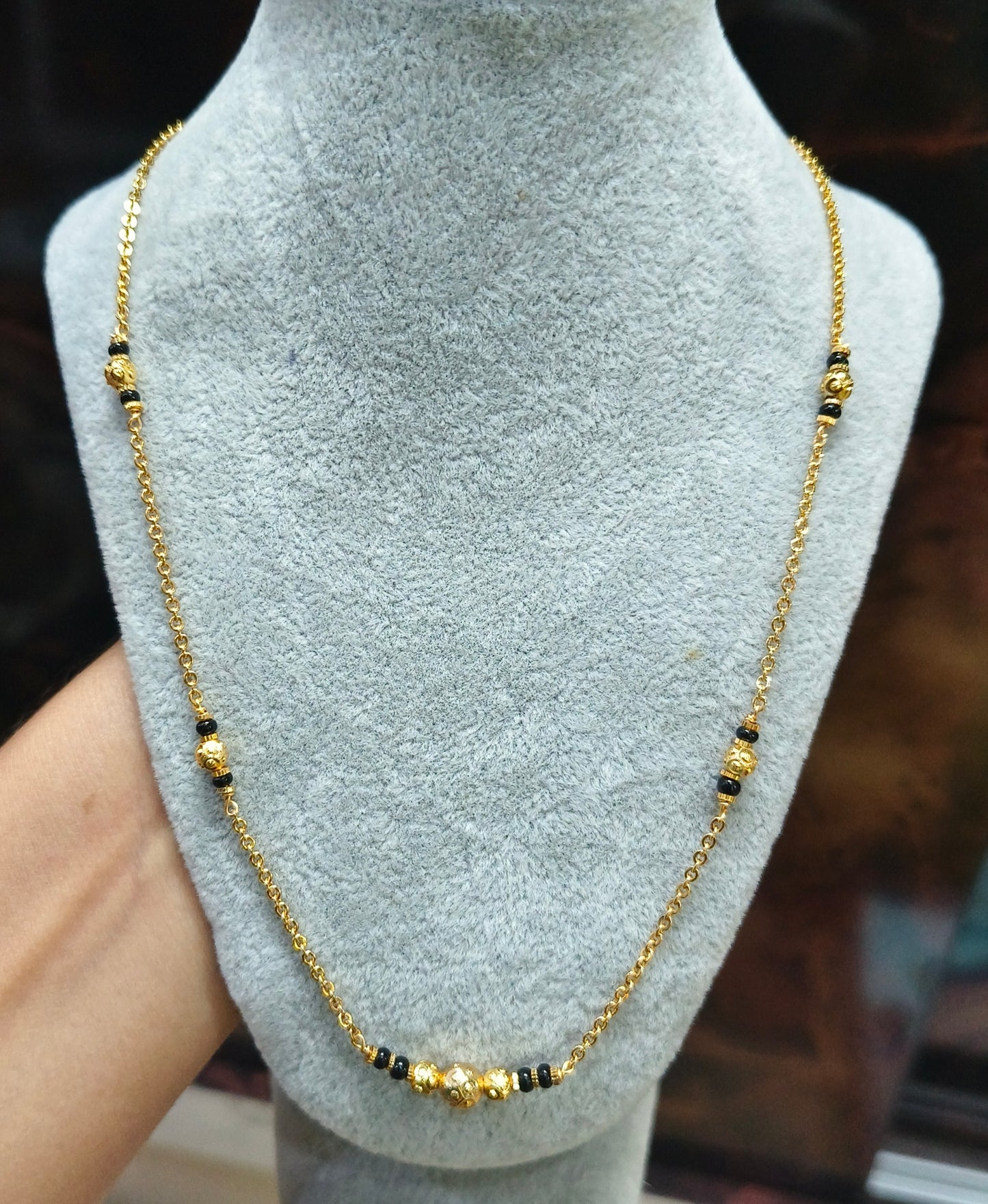 Short black beads