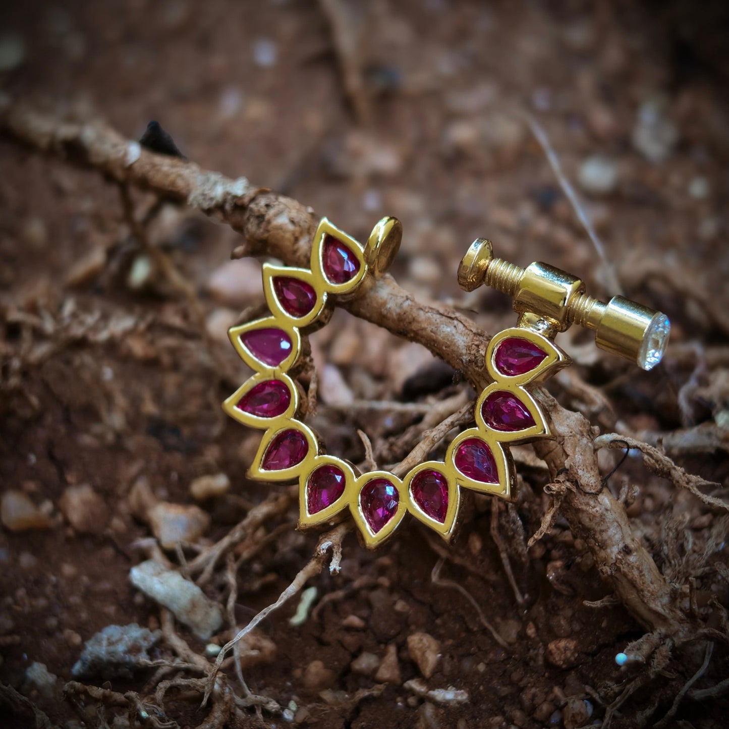 Nose pin (pink)