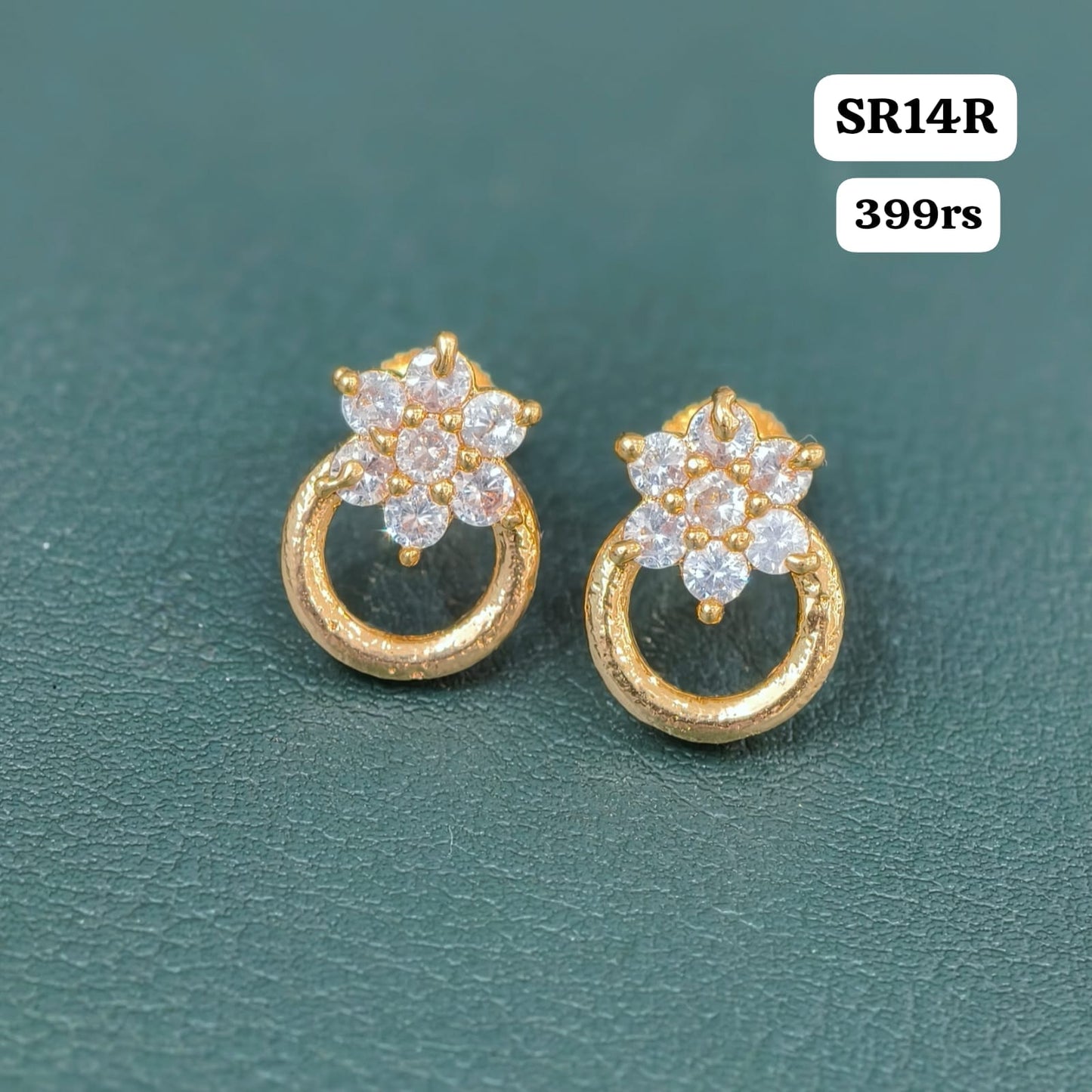 Studs (white)