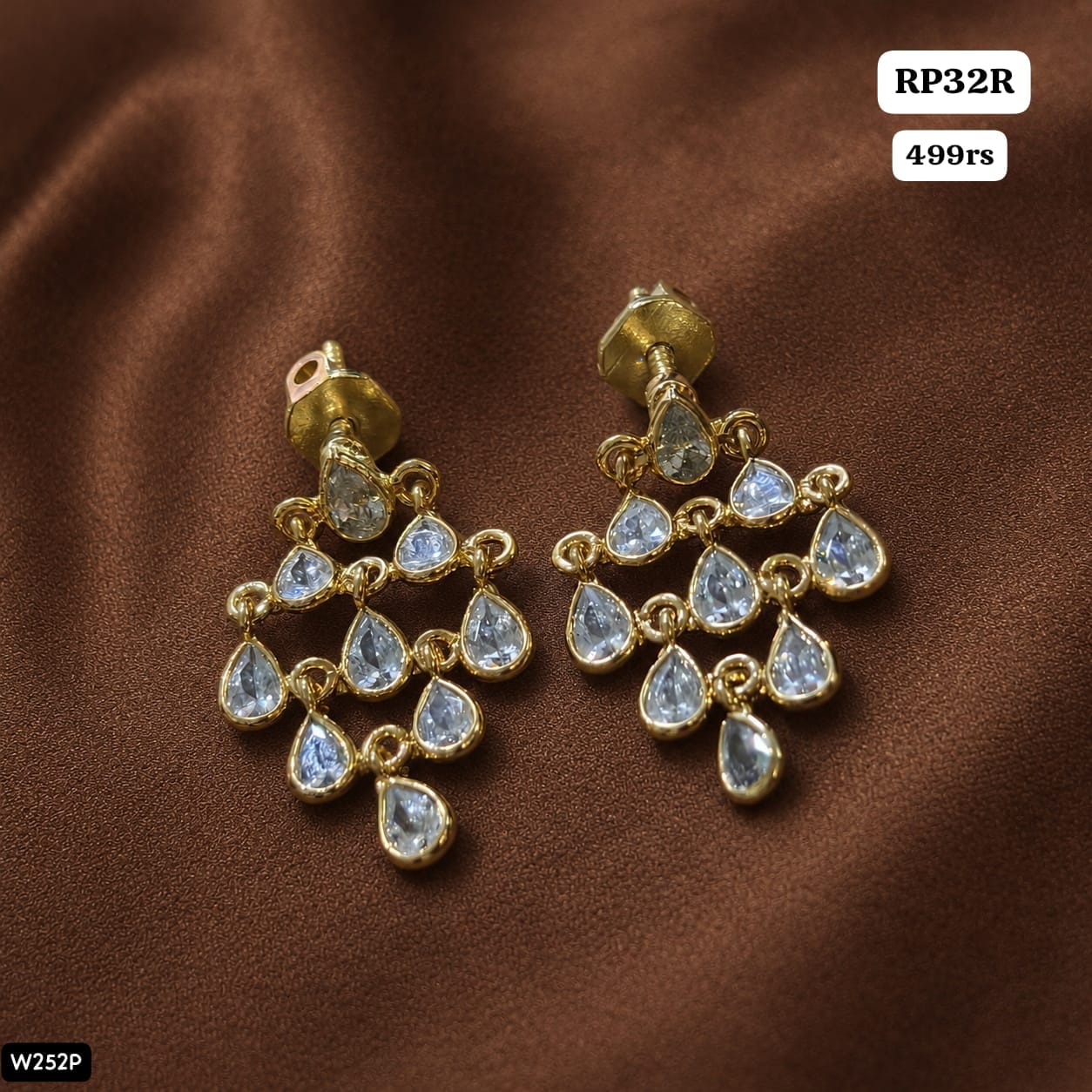 Earrings (White)