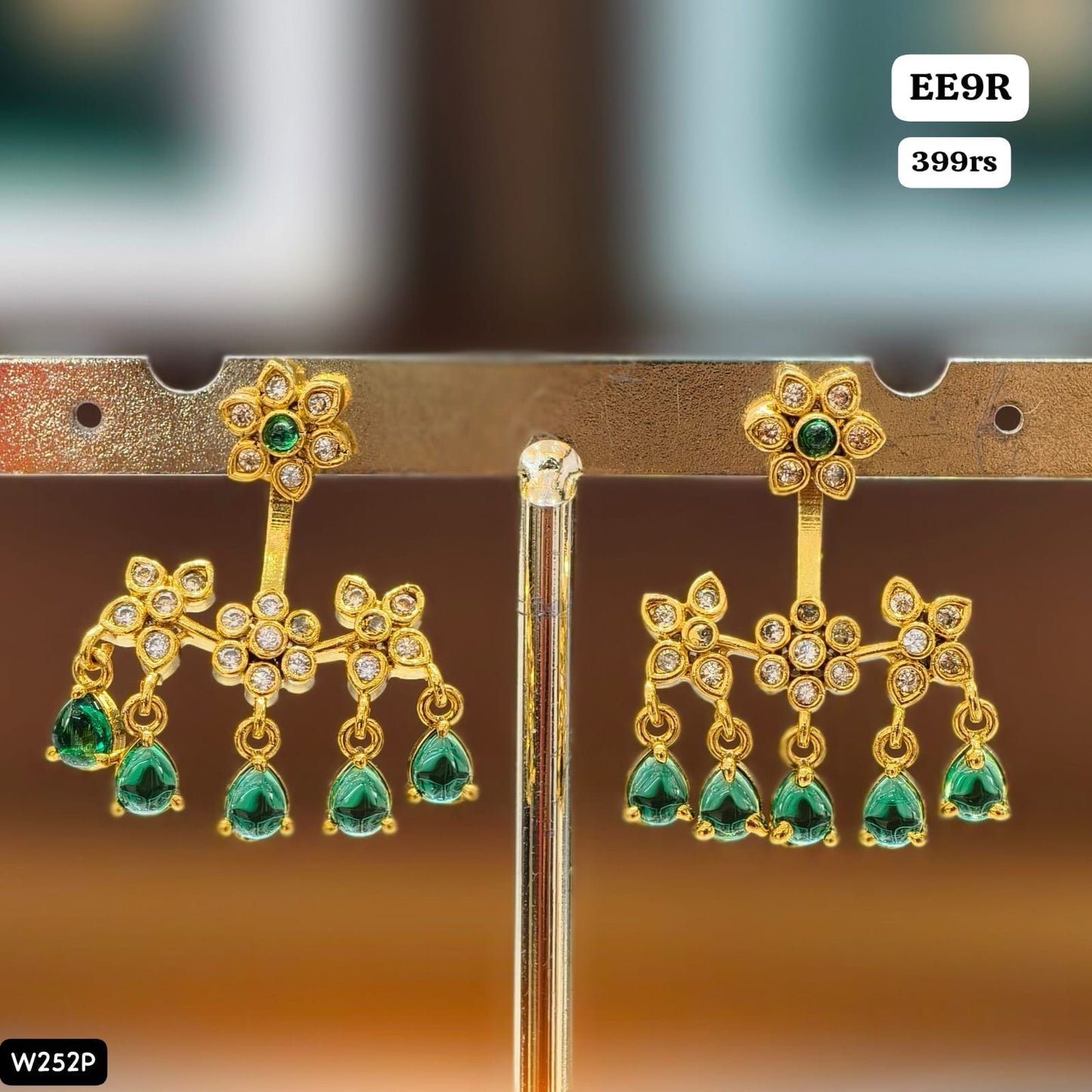 Flower Earrings (green)