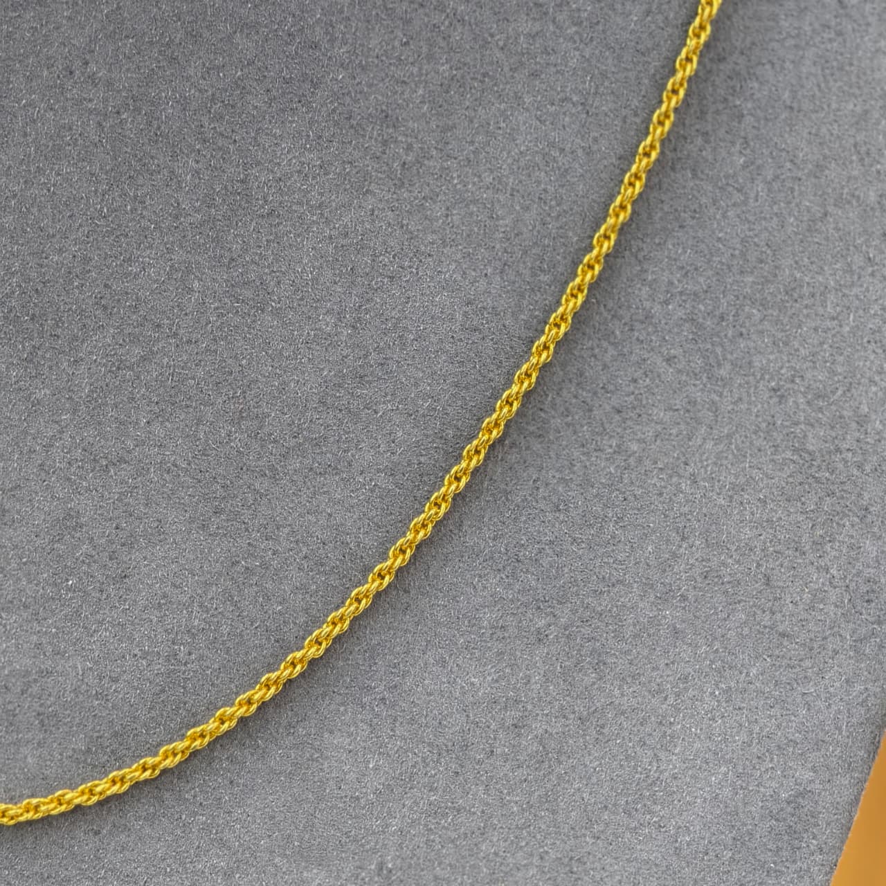 MEN CHAIN