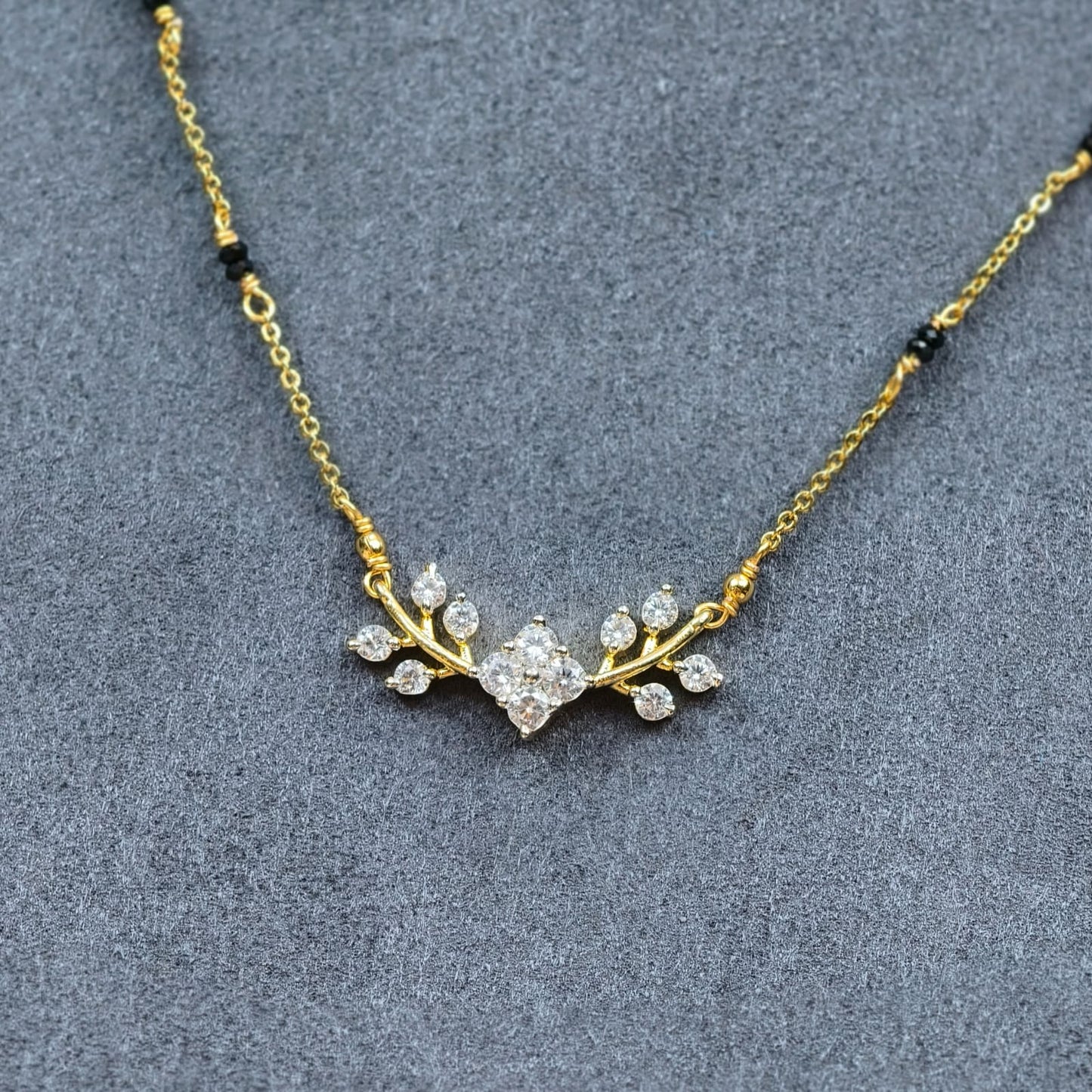 Diamond Short Black Beads