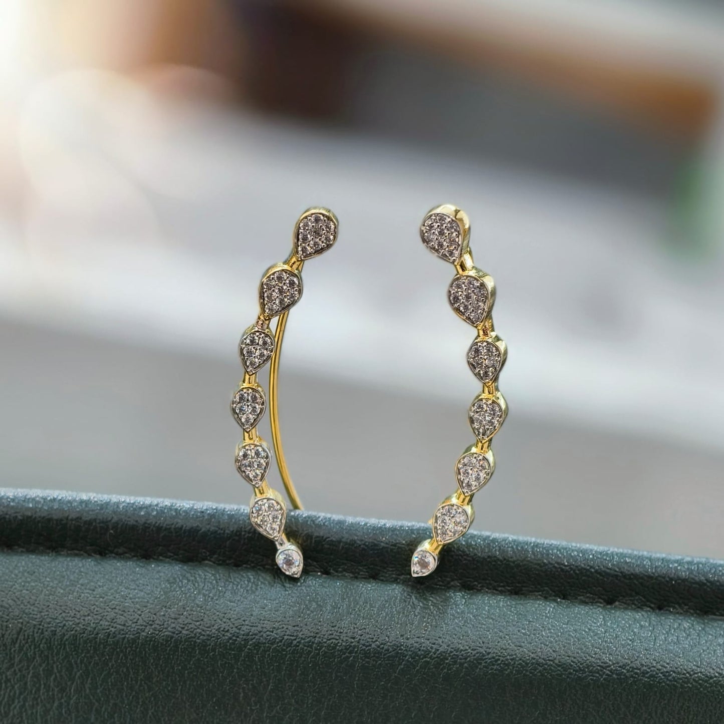 White stone Earcuff