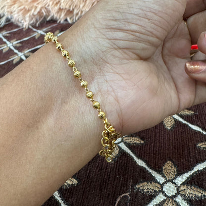 Gold beads bracelet