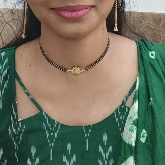 Double line black beads Chocker
