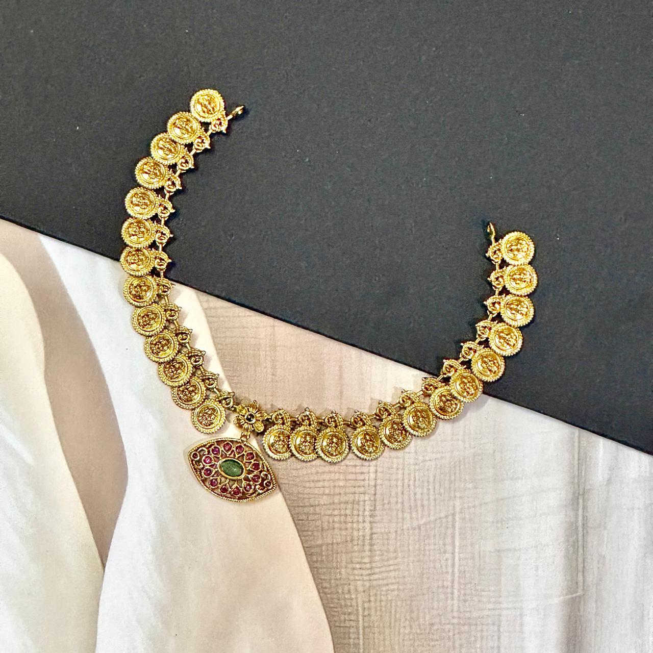 Kasu neck set (short)