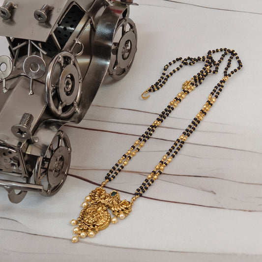 Black beads mid length