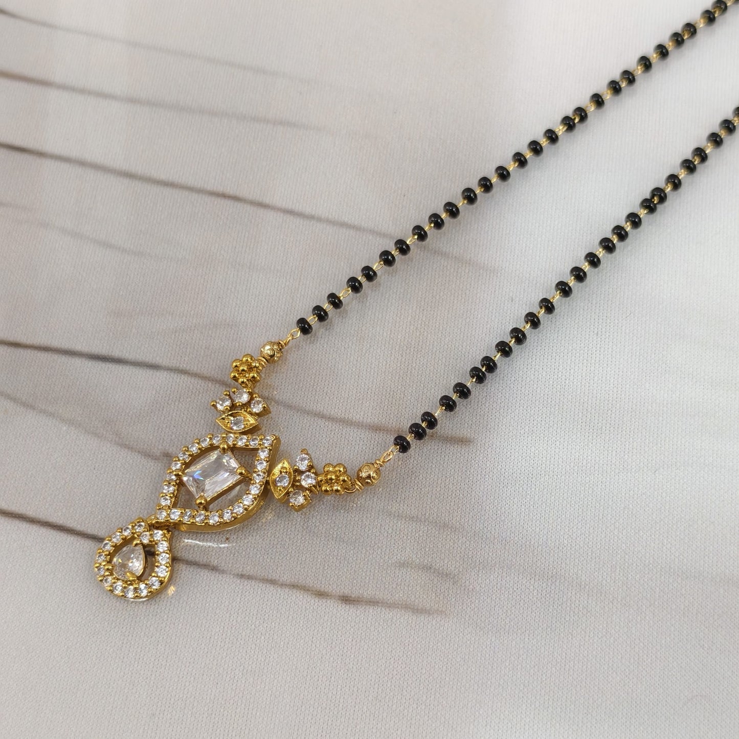 Black beads(white stone)