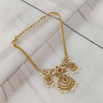 Peacock chocker