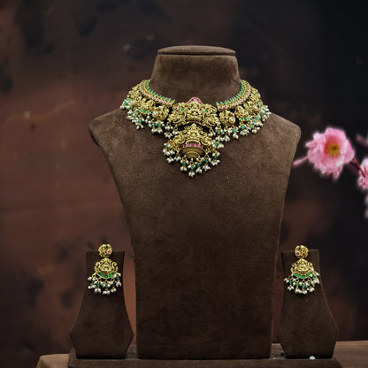 Guttapusalu short haram Neckset