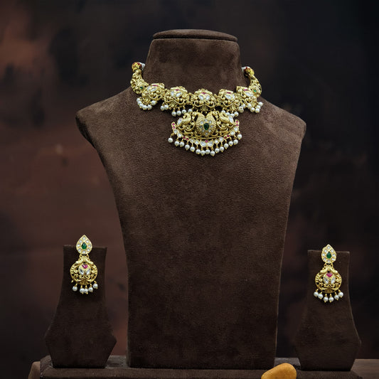 Antique Neckset