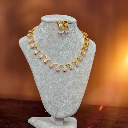 Floral pattern neckset