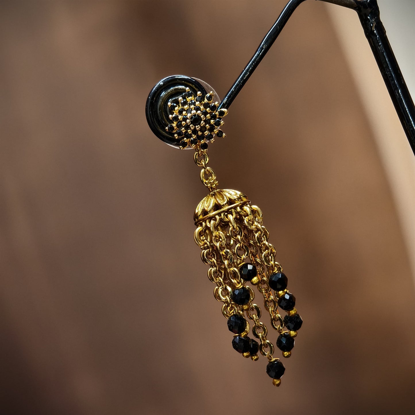 String earrings(butta)