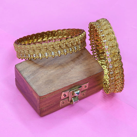 2.4 kasu bangles(white)