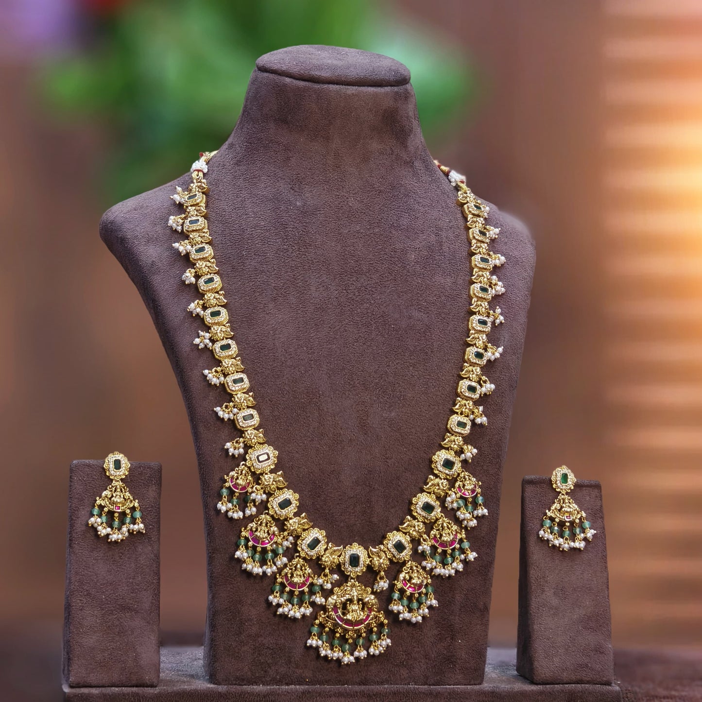 Green long neckset