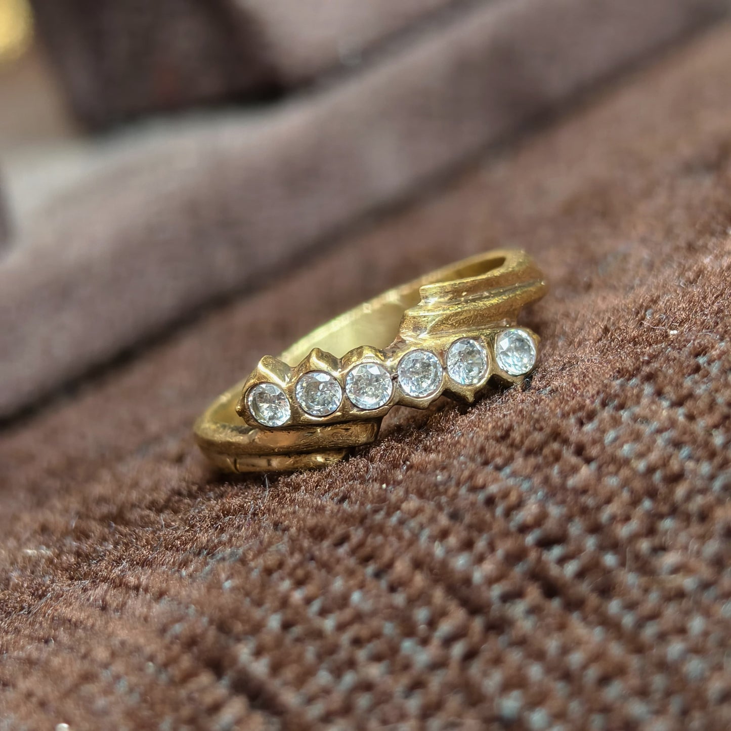 White stone Ring
