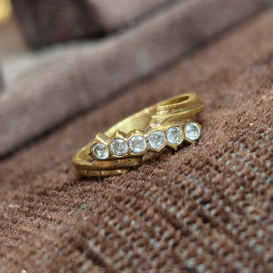 White stone Ring