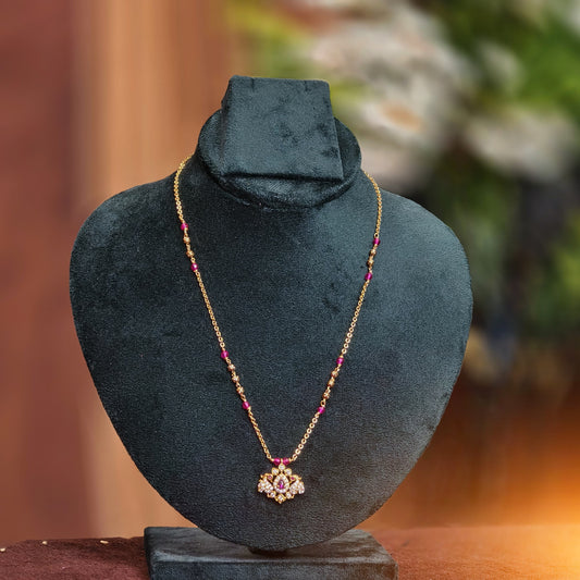 Pink stone pendant chain