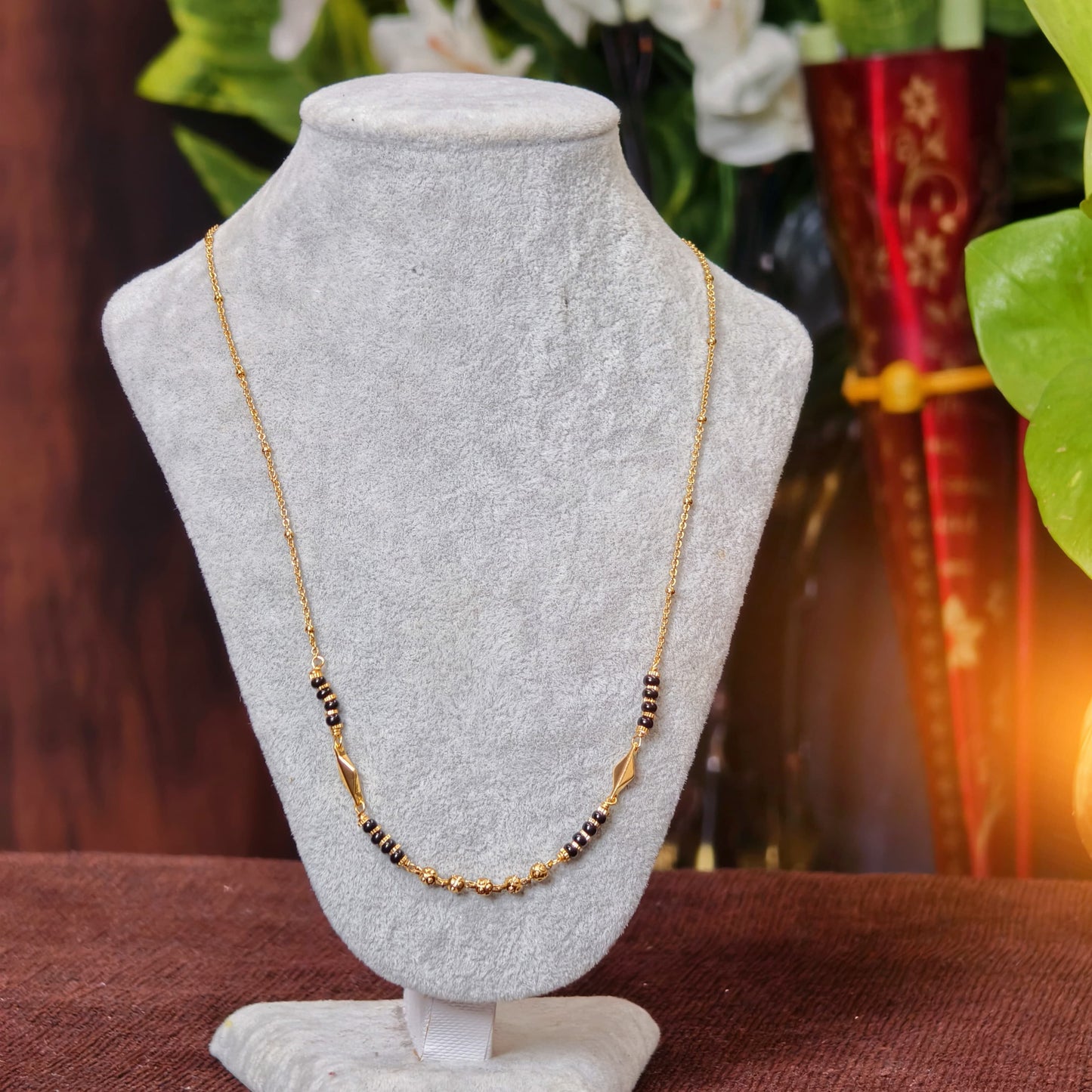 Short black beads