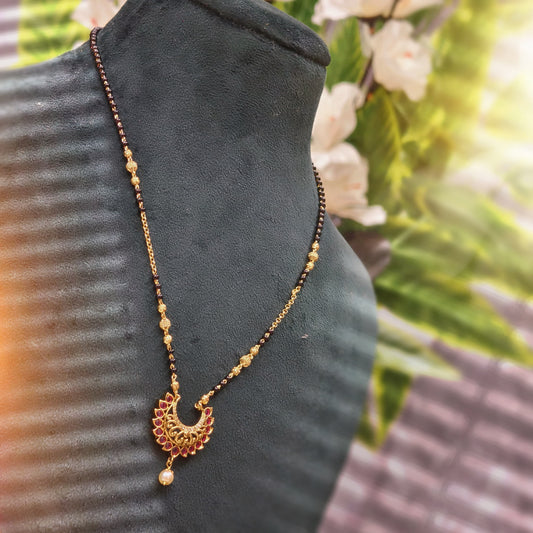 Short black beads
