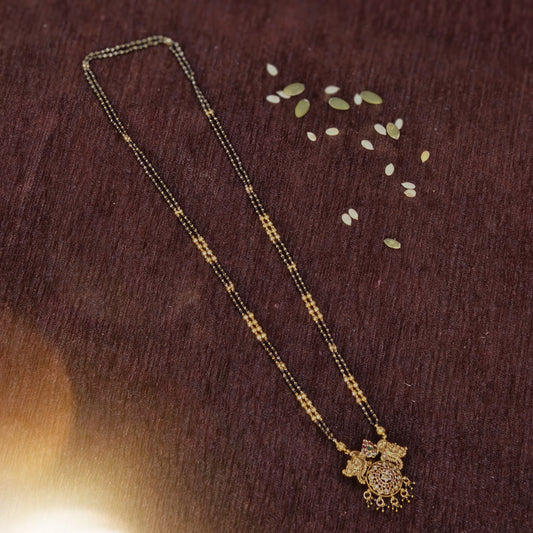 2 lines black beads