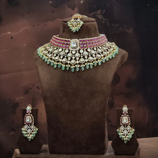 Short neck set